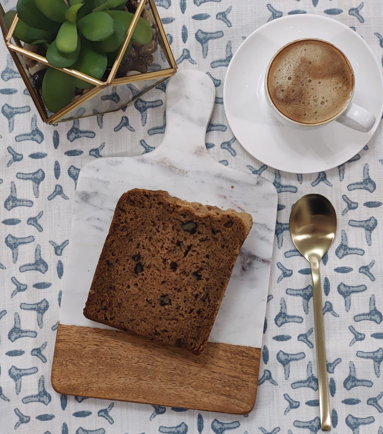 Naturally Delicious Bakery was established in 1989 with the purpose of supplying natural, wholesome snacks to restaurants, hospitals, gourmet markets and upscale cafes.